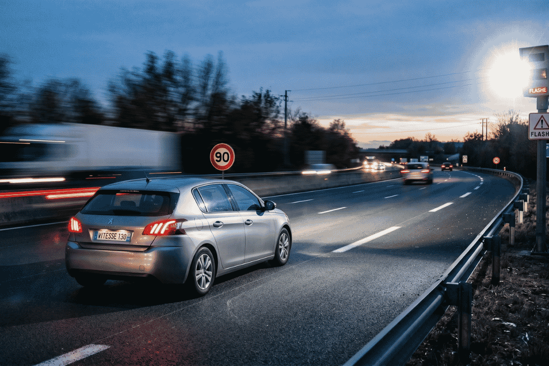 exces de vitesse et suspension de permis